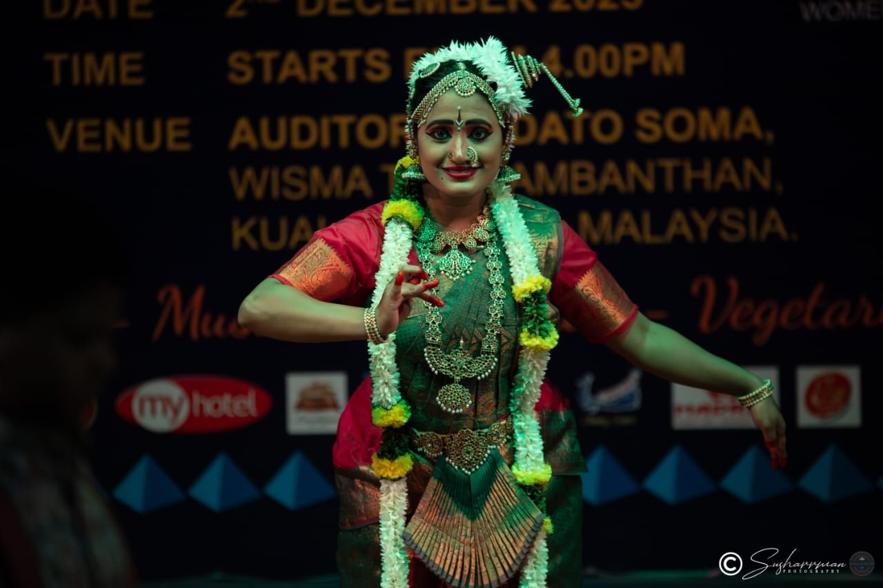 Pallavi P on stage